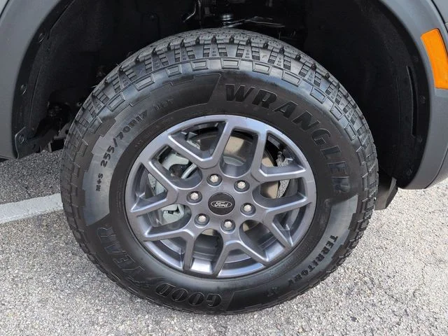 New 2026 Carbonized Gray Metallic Ford XLT image 11