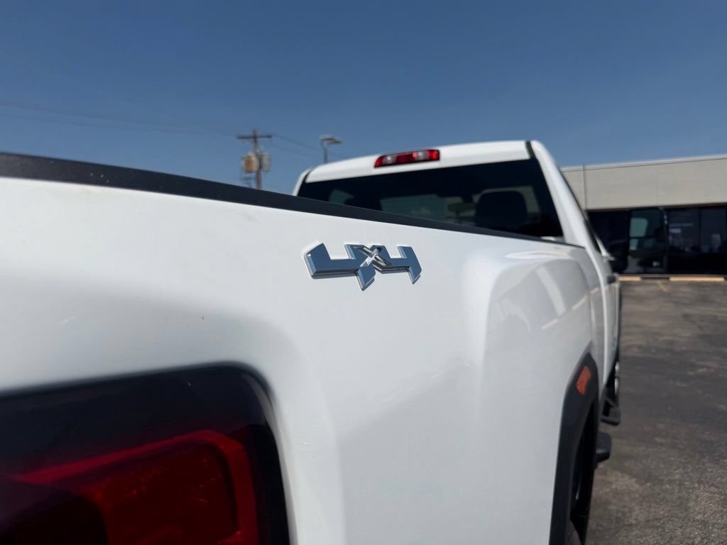 Used 2022 SUMMIT WHITE GMC Pro image 6