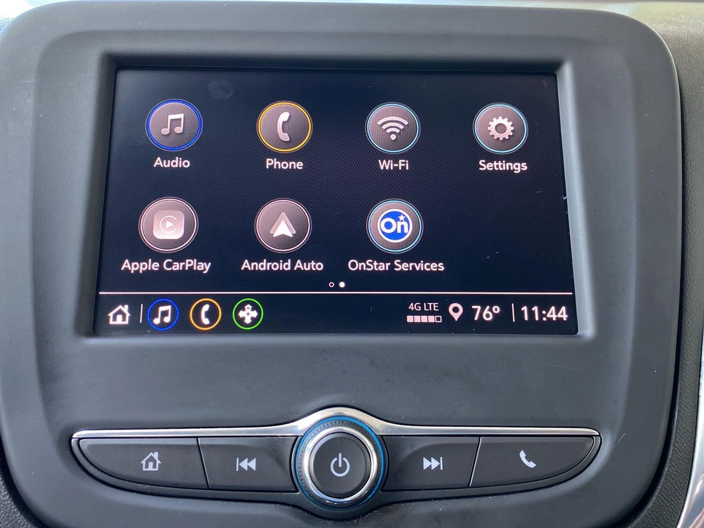 Used 2022 Iridescent Pearl Tricoat Chevrolet LT image 34