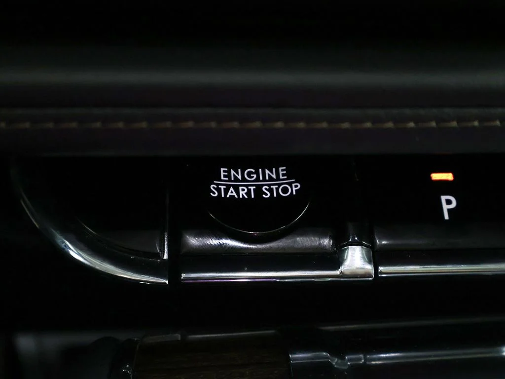 Used 2025 Black Metallic Lincoln Reserve image 59