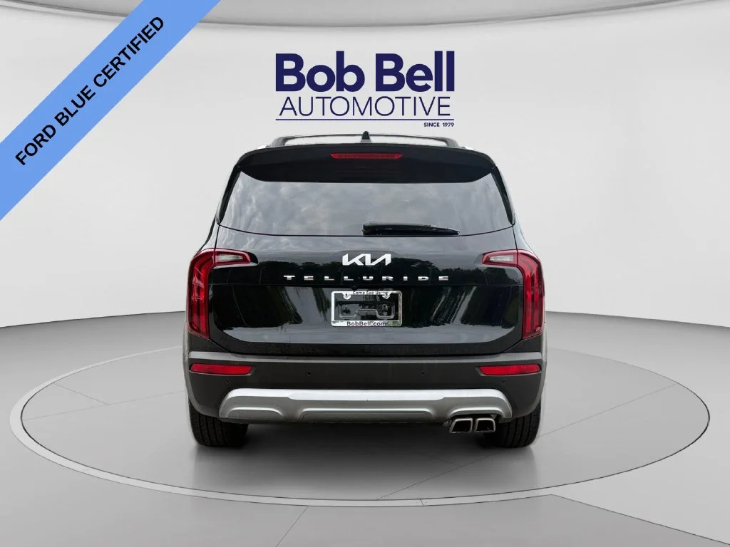 Certified Used 2022 Ebony Black Kia S image 6