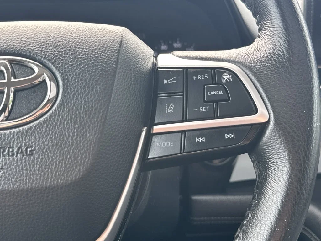 Used 2025 Gray Toyota XLE image 24