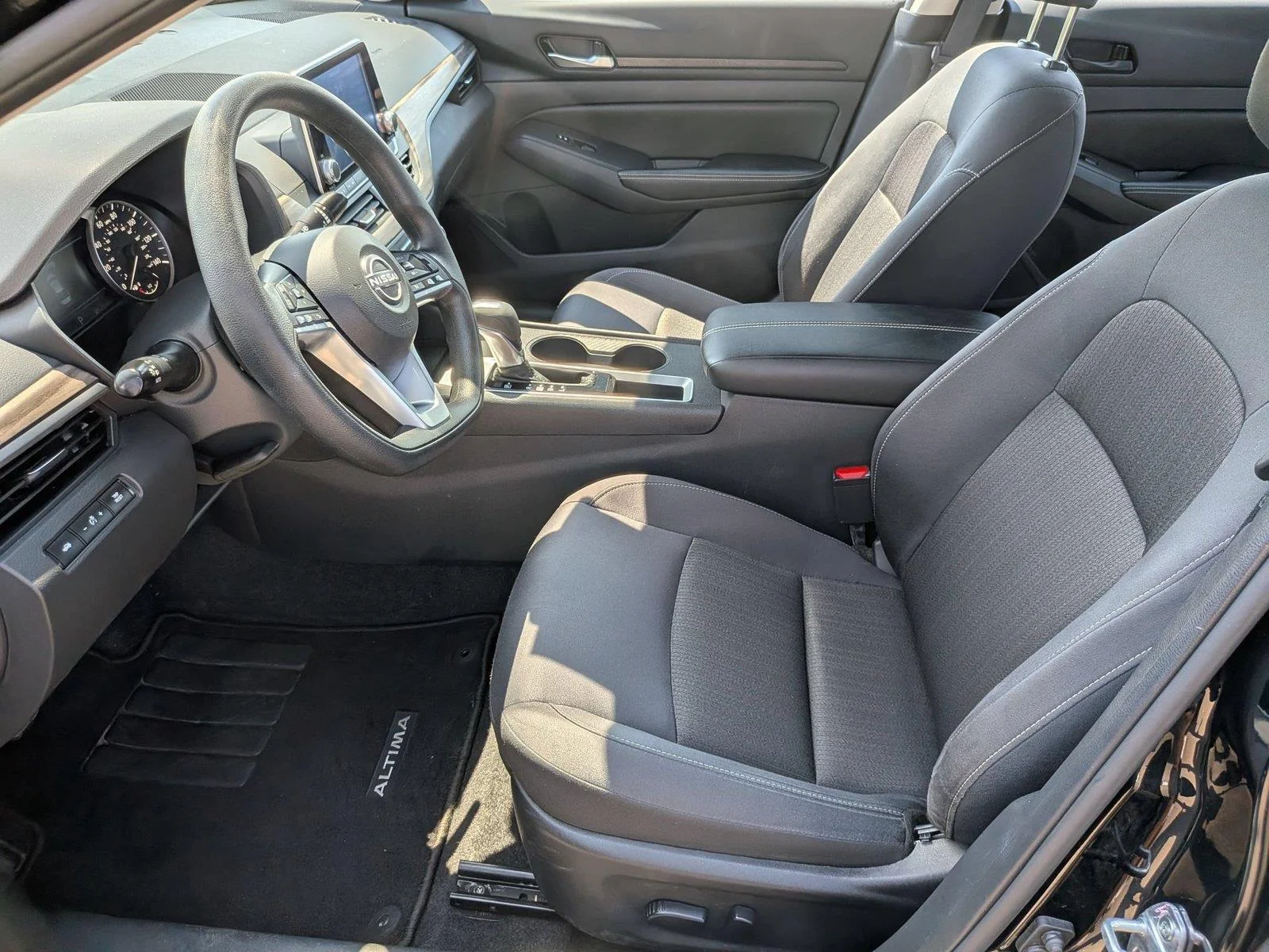 Certified Used 2025 Super Black Nissan SV image 18
