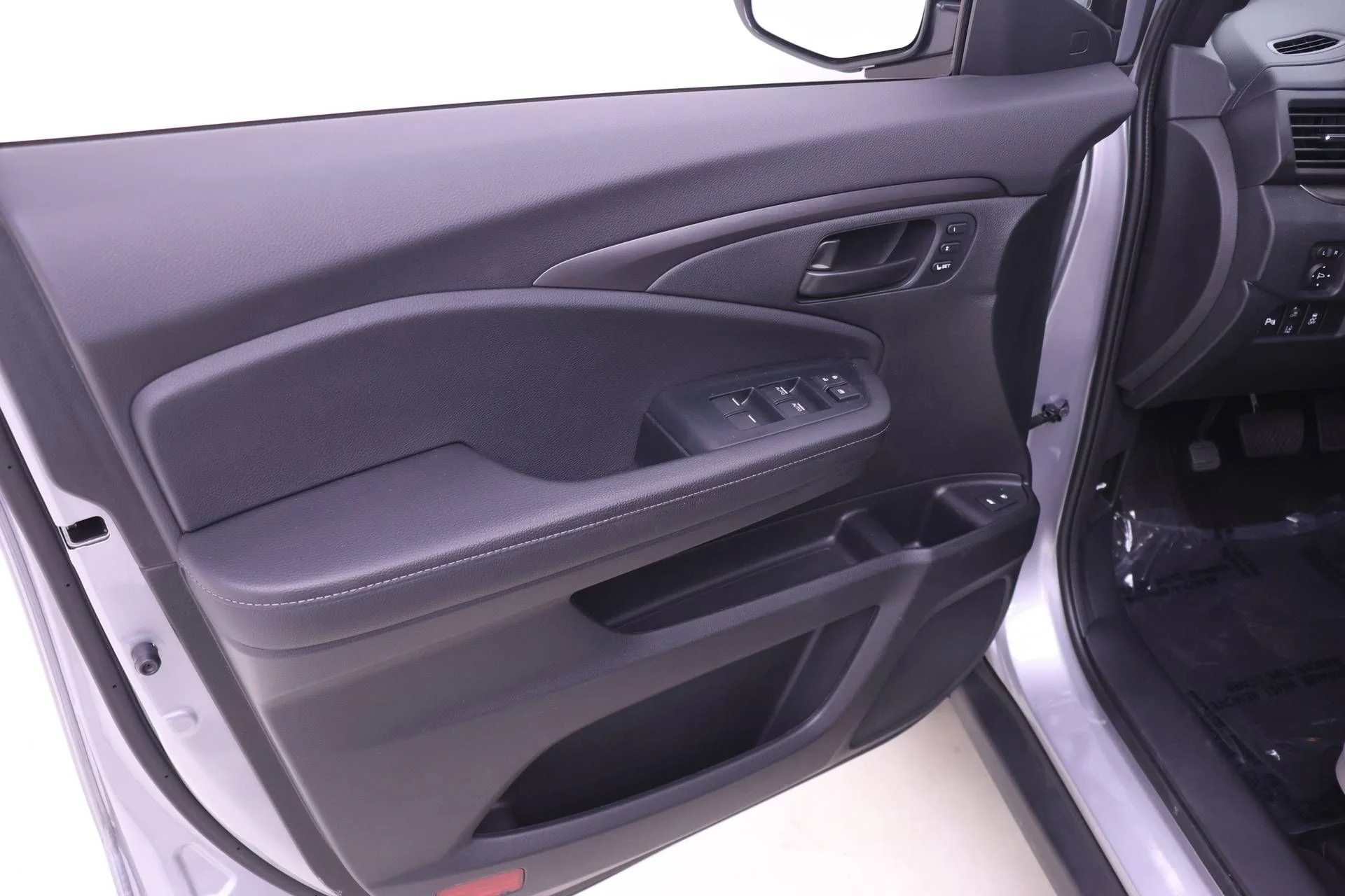 2023 Honda Passport EX-L - Photo 9