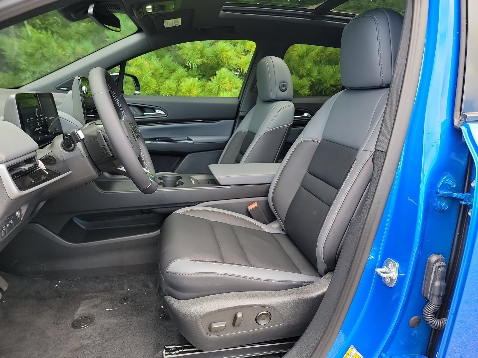 New 2026 Pacific Blue Metallic Honda Touring image 12