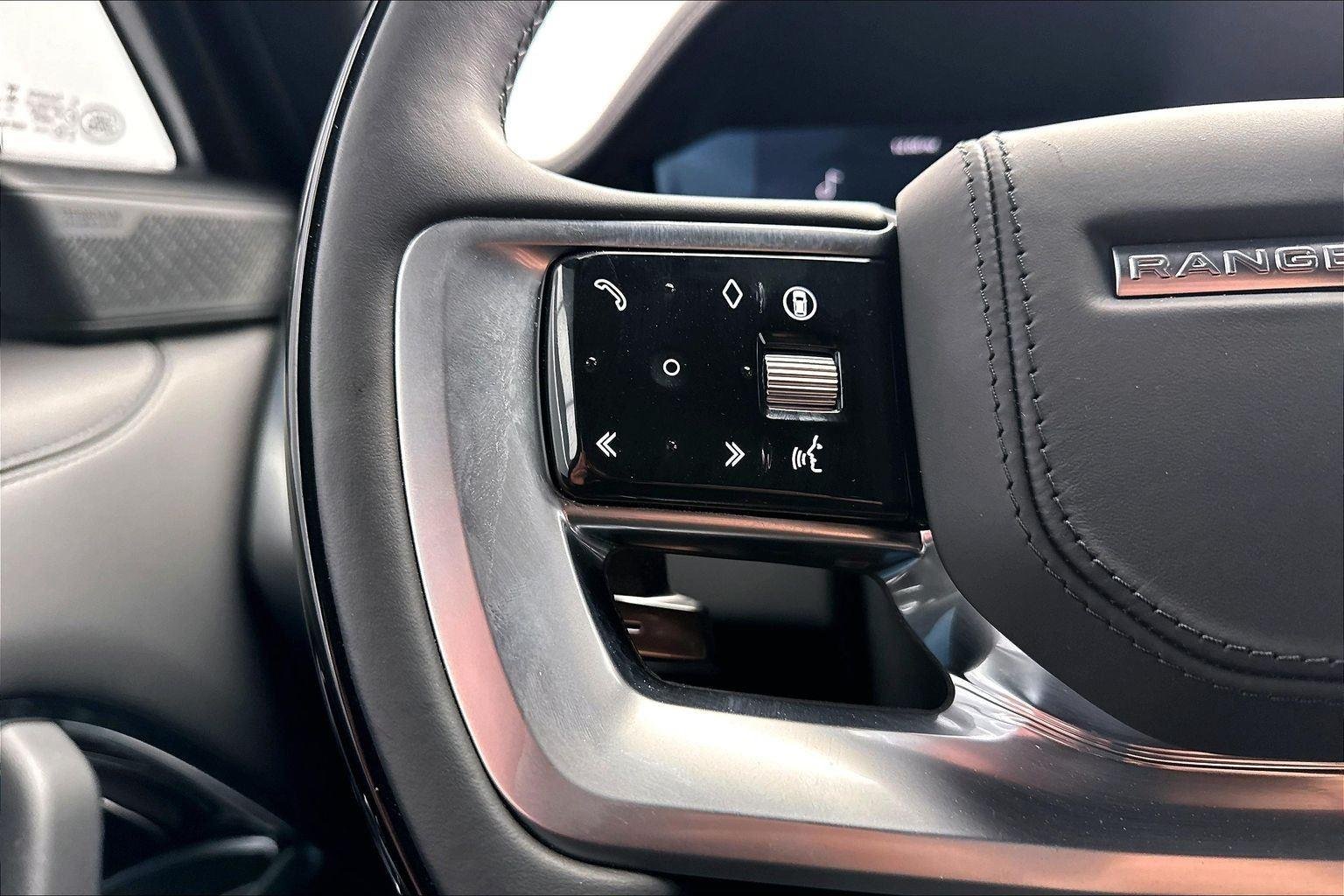 Used 2025 Velocity Blue in Satin Finish Land Rover Autobiography image 13