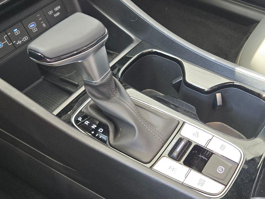 New 2025 White Hyundai Limited image 29