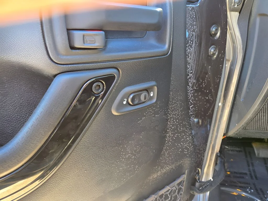 Used 2016 Gray Jeep Unlimited Sahara image 18