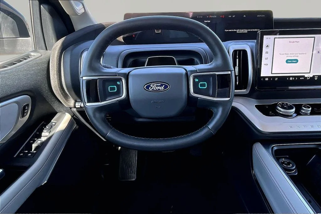 Certified Used 2025 Oxford White Ford Active image 5