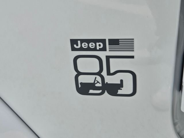 New 2026 Bright White Clear-Coat Exterior Paint Jeep 85th Anniversary Edition image 34