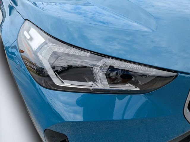 Used 2023 Blue BMW xDrive28i image 9