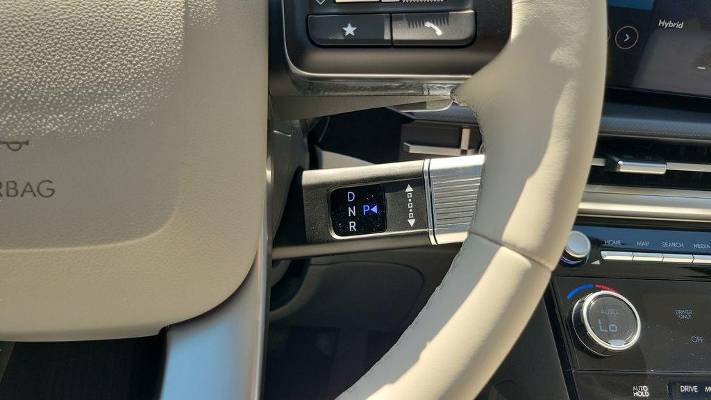 New 2026 White Hyundai SE image 36