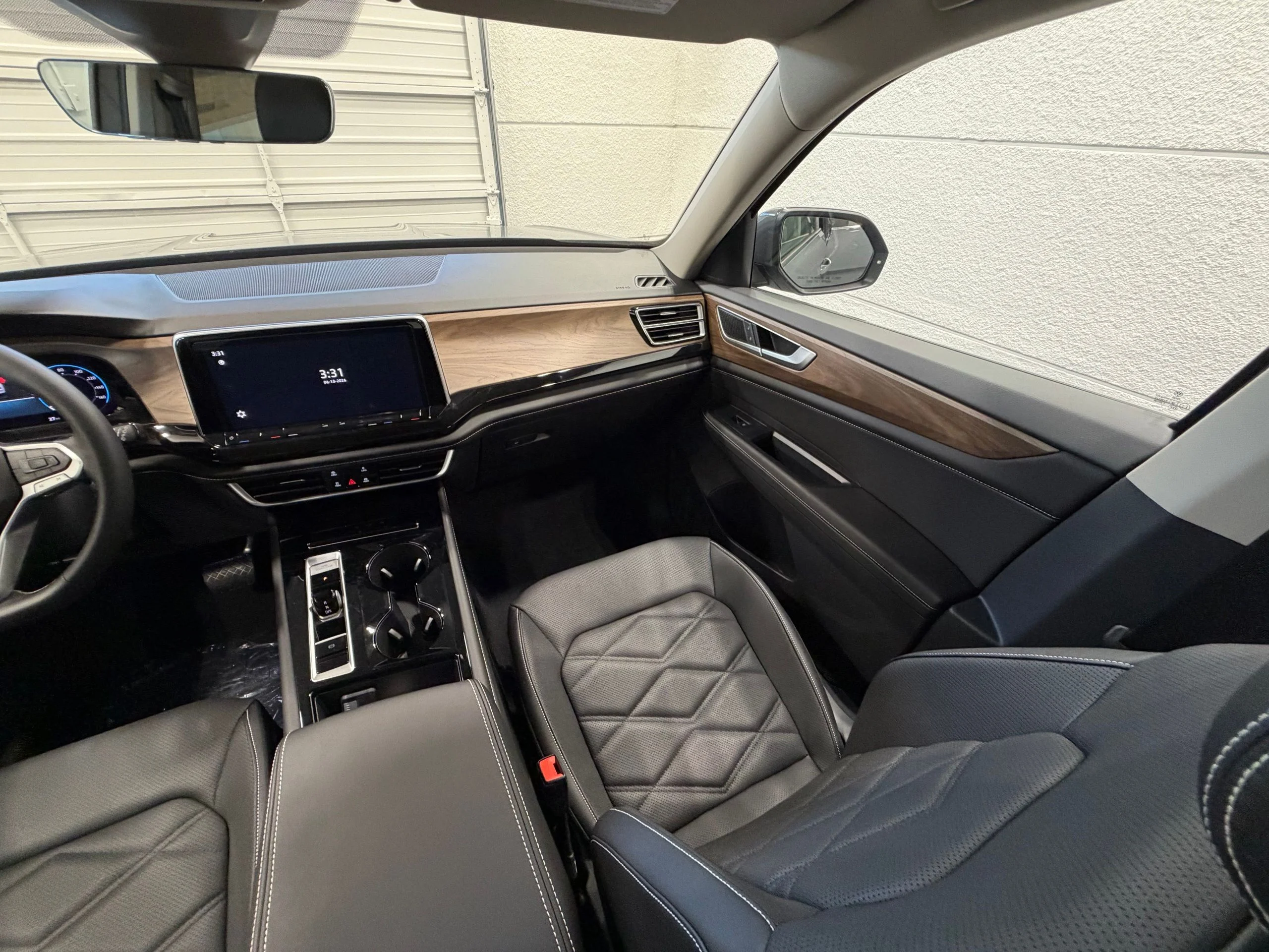 2026 Volkswagen Atlas SE w/Tech - Photo 37