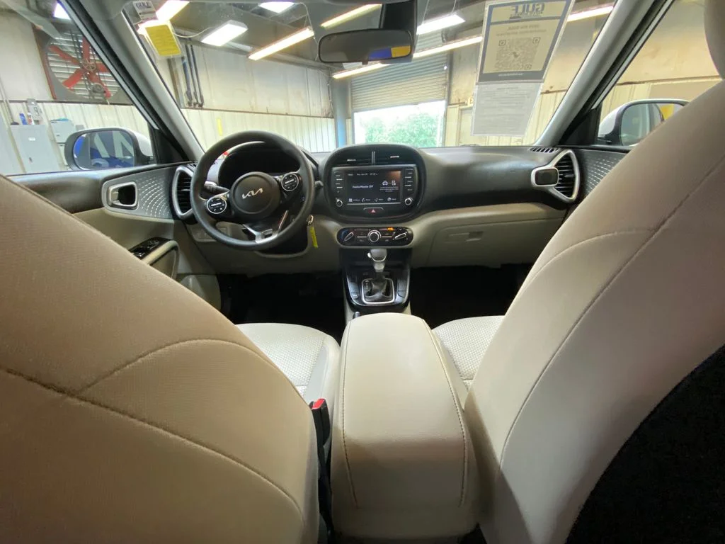 Used 2025 White Kia LX image 18