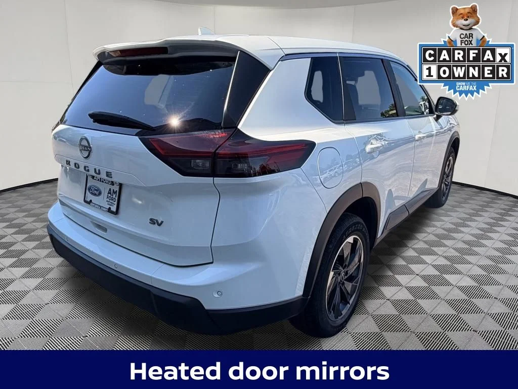 Used 2024 Pearl Nissan SV image 16