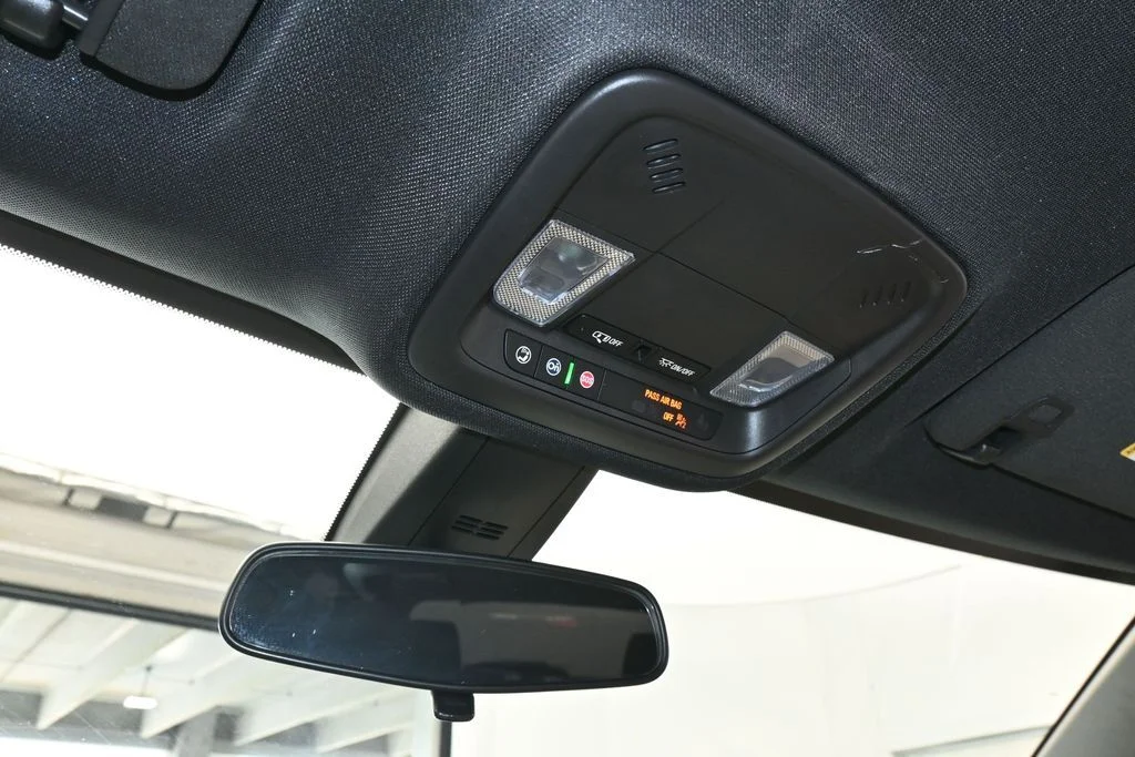 Used 2022 Summit White Chevrolet LS image 22