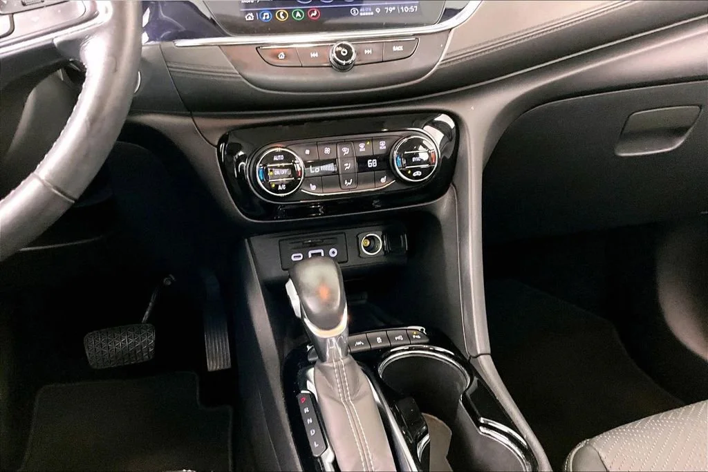Certified Used 2022 White Frost Tricoat Buick Essence image 8