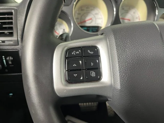 Used 2014 Gray Dodge R/T image 19