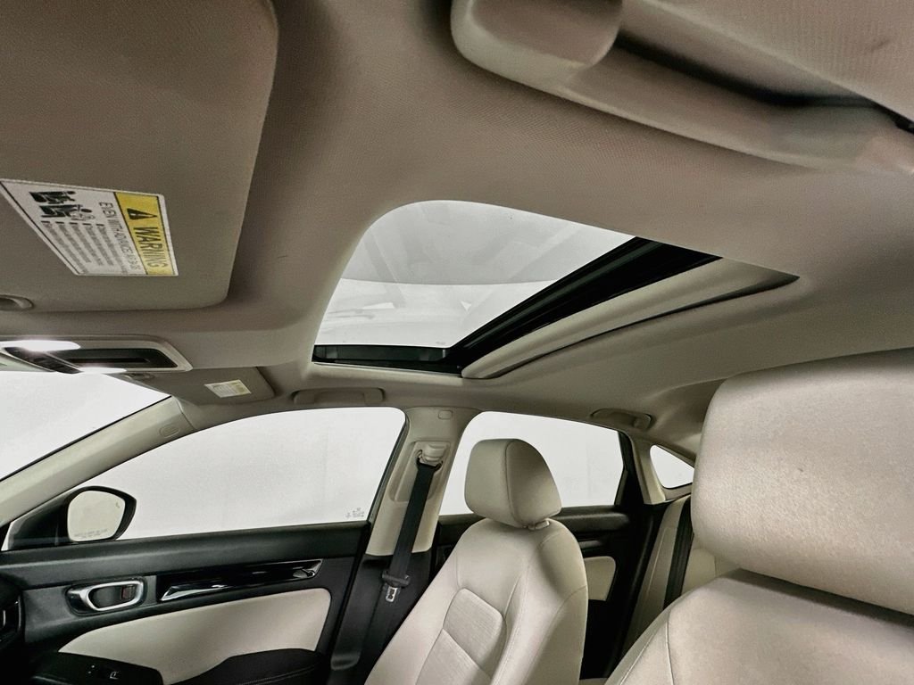 Used 2022  Honda EX image 22