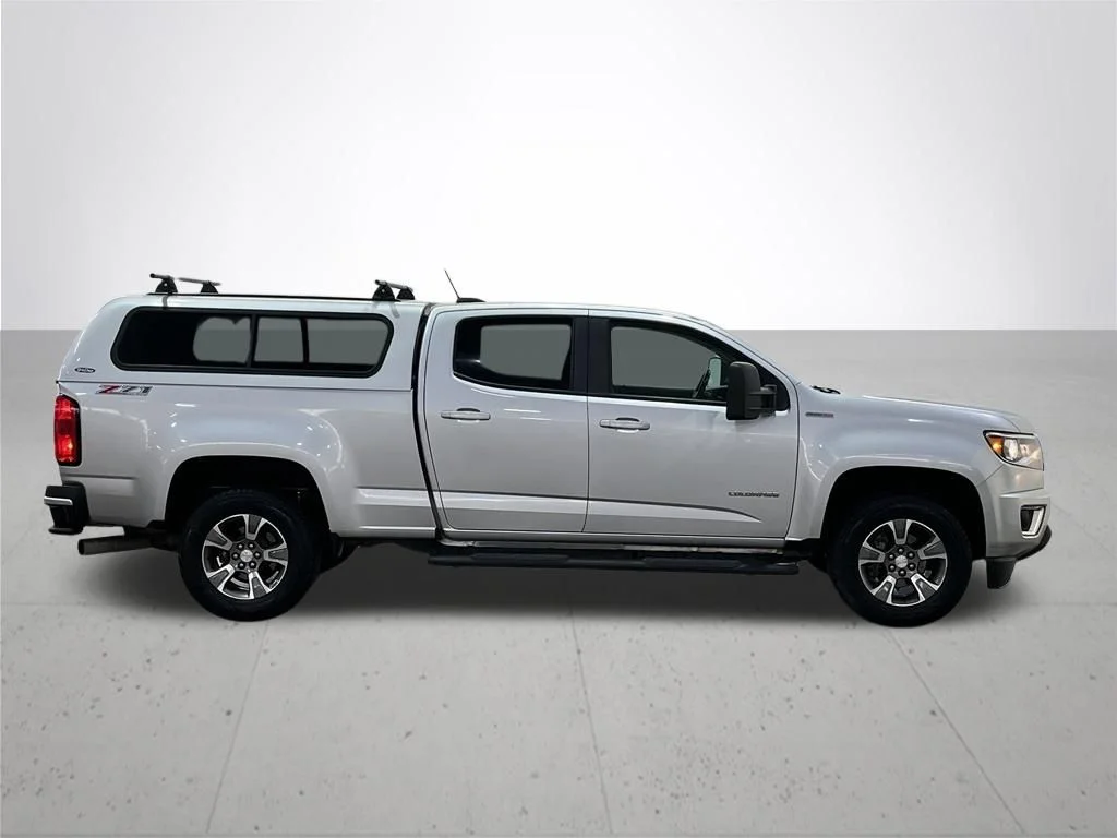 Used 2016 Silver Chevrolet Z71 image 9