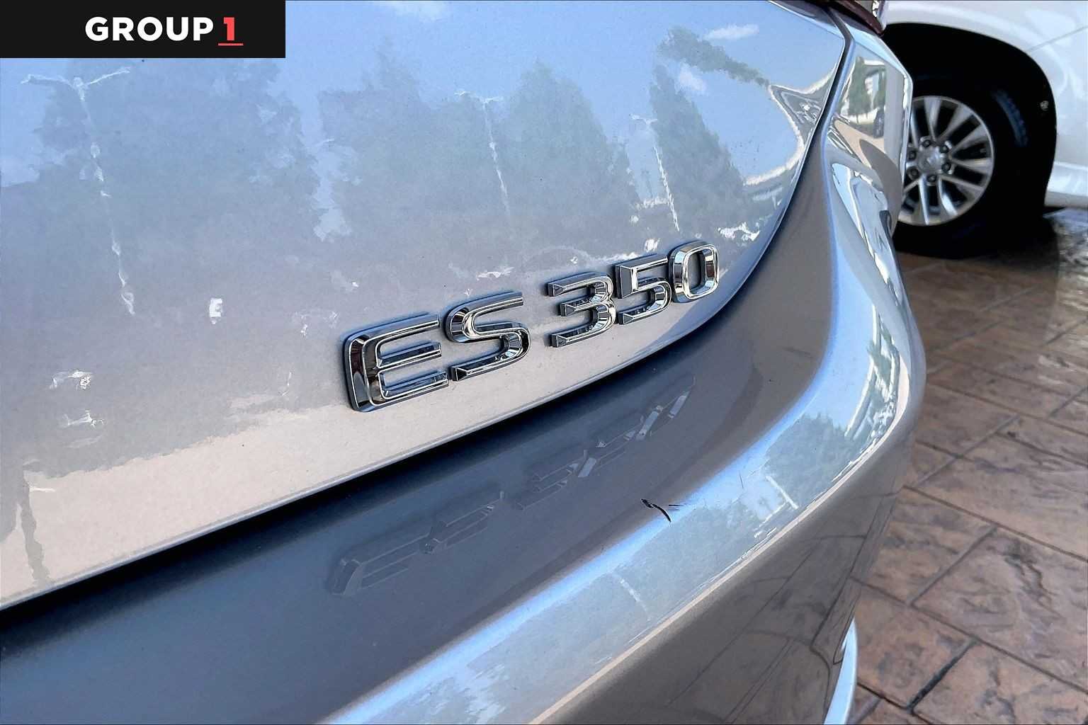 Used 2025 Iridium Lexus  image 28
