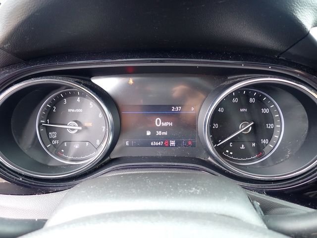 Used 2021 White Buick Preferred image 26