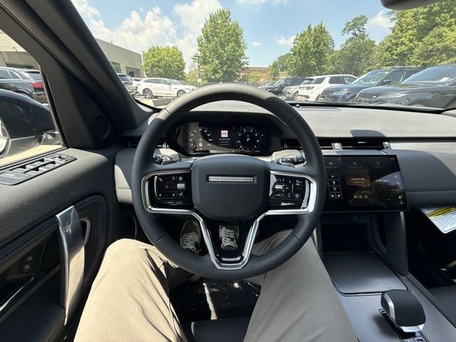 New 2026 Ostuni Pearl White LAND ROVER  image 13