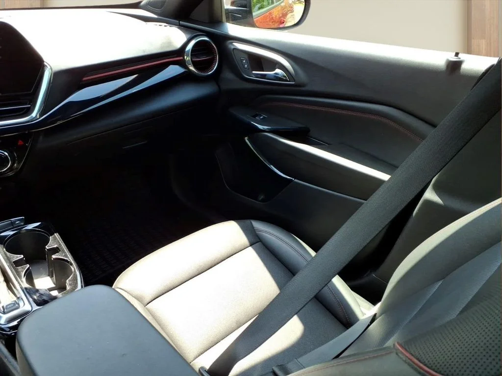 Used 2025 Red Chevrolet 2RS image 22