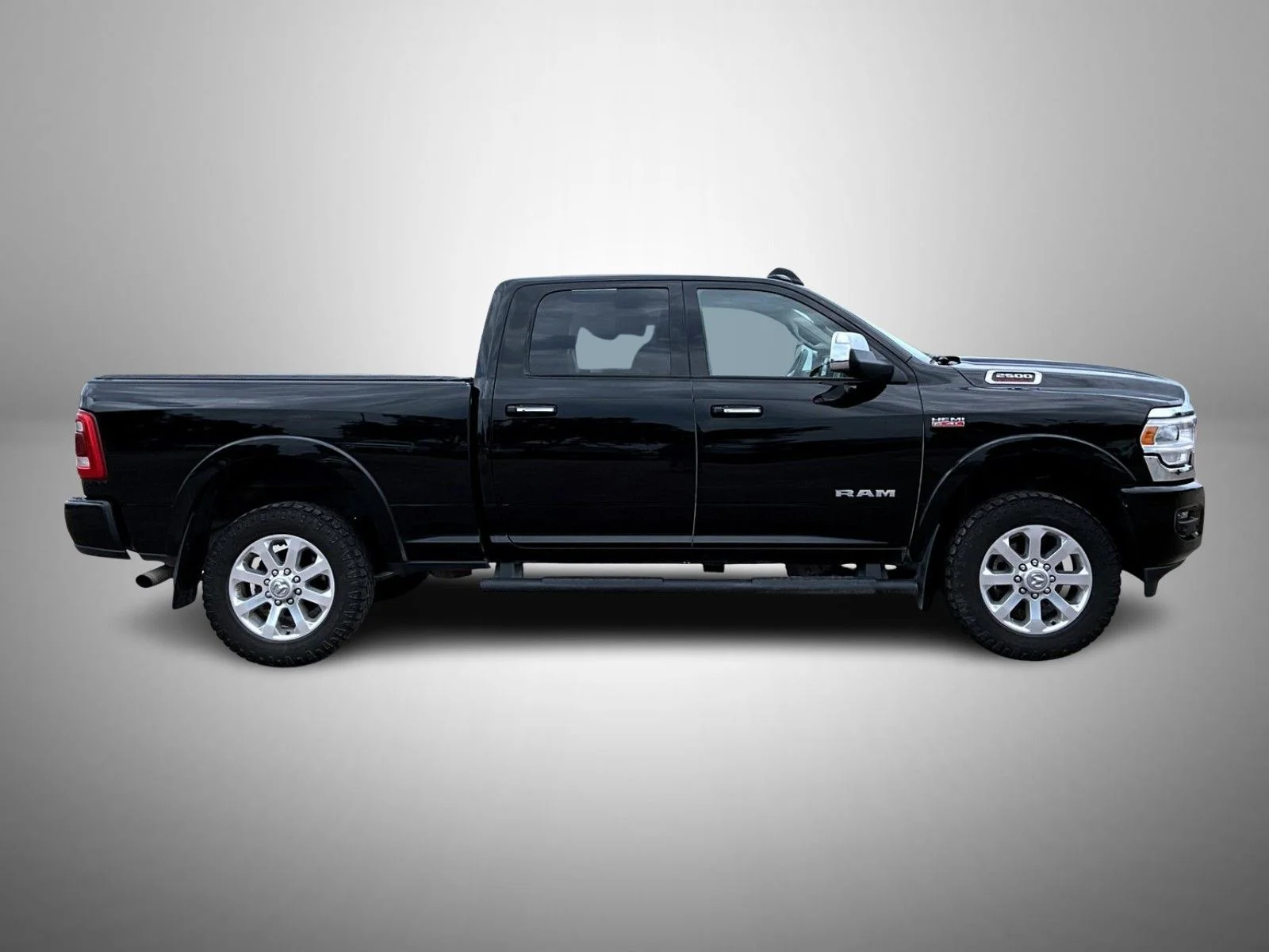 Used 2022 Black Ram Laramie image 4