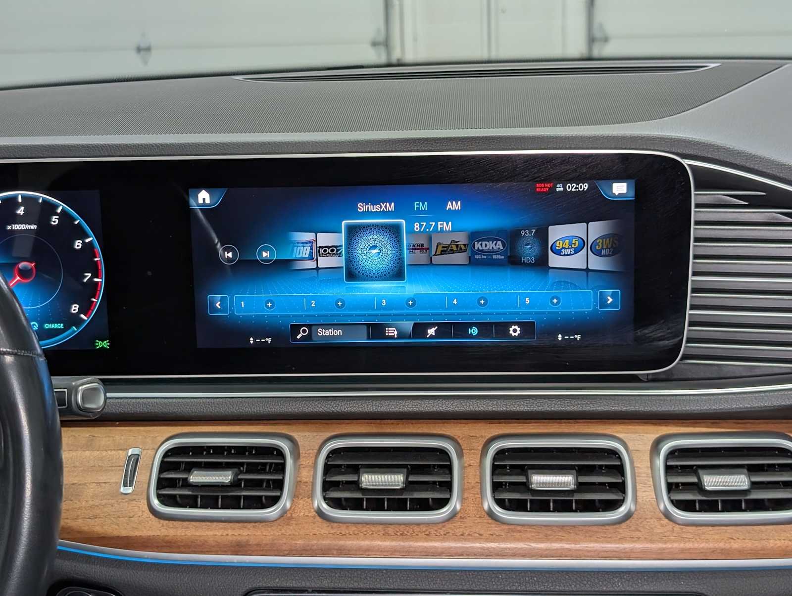 Used 2023 Cirrus Silver Metallic Mercedes-Benz GLE 450 image 19