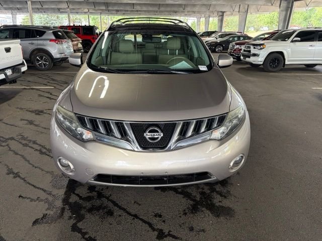 Used 2009 Beige Nissan LE image 13