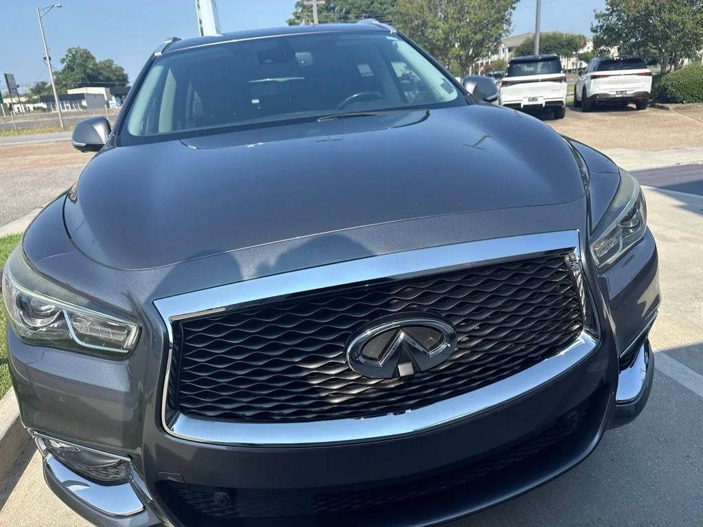 Used 2019 Gray INFINITI LUXE image 14