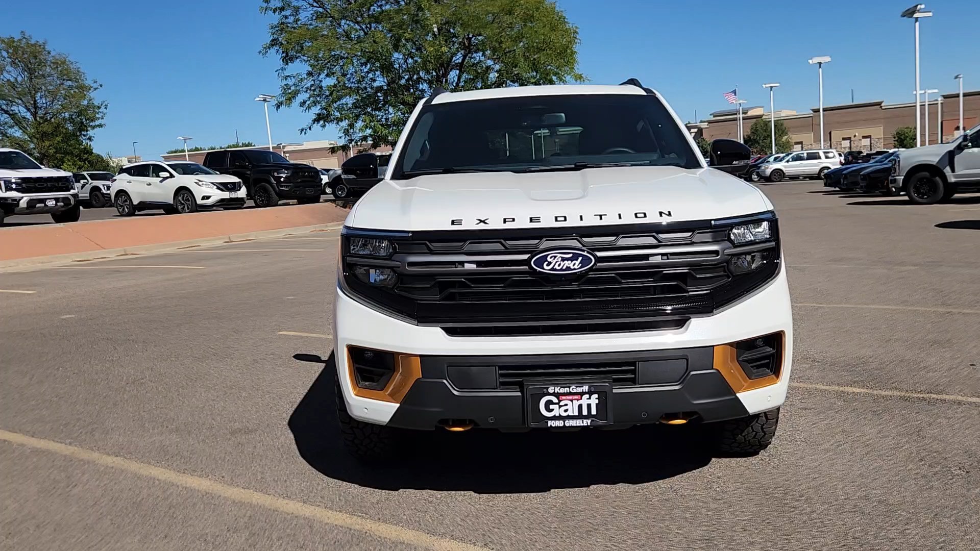 New 2027 Star White Metallic Tri-Coat Ford Tremor image 4