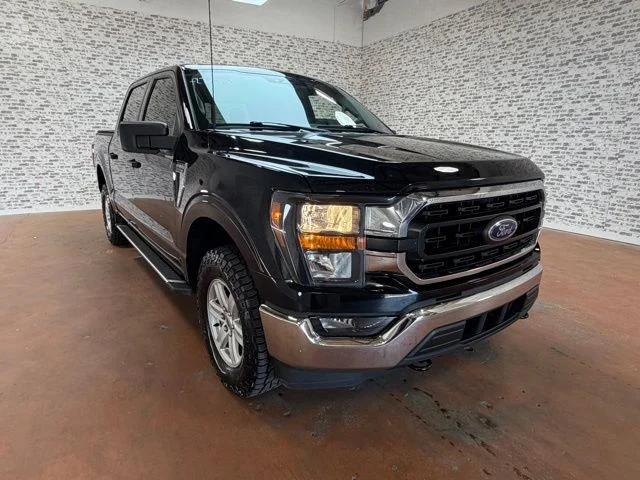 Used 2023 Black Ford XLT image 7