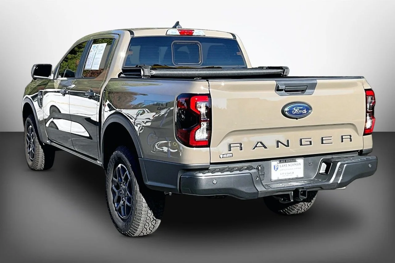 Used 2026 Gray Ford XLT image 6