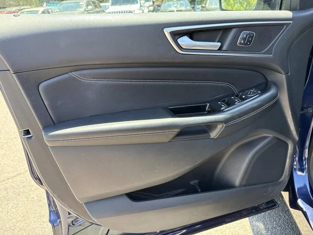 Used 2016 Blue Ford Titanium image 23