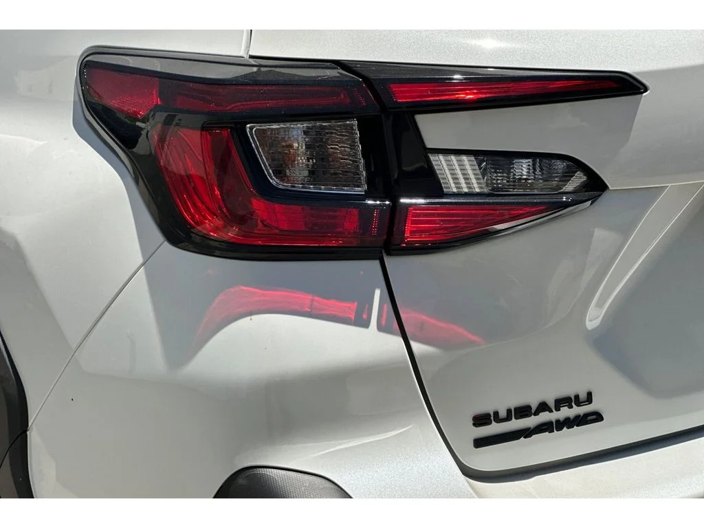 New 2026 CRYSTAL WHITE PEARL Subaru Premium image 7