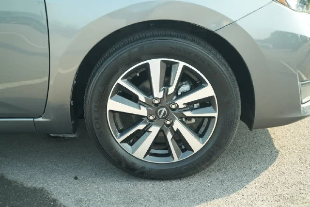 Used 2025 Gray Nissan 1.6 SV image 41