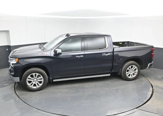 Used 2022 Gray Chevrolet LTZ image 22
