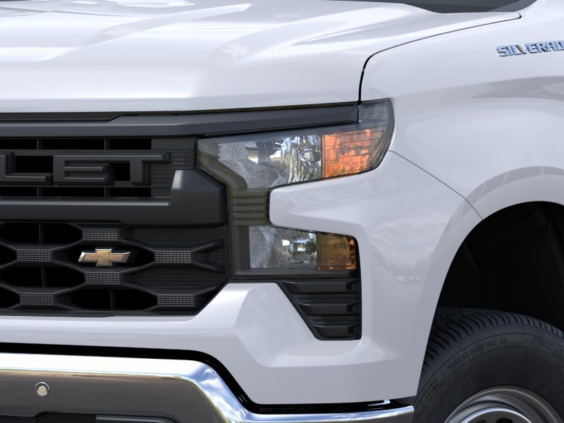 New 2026 Summit White Chevrolet WT image 10