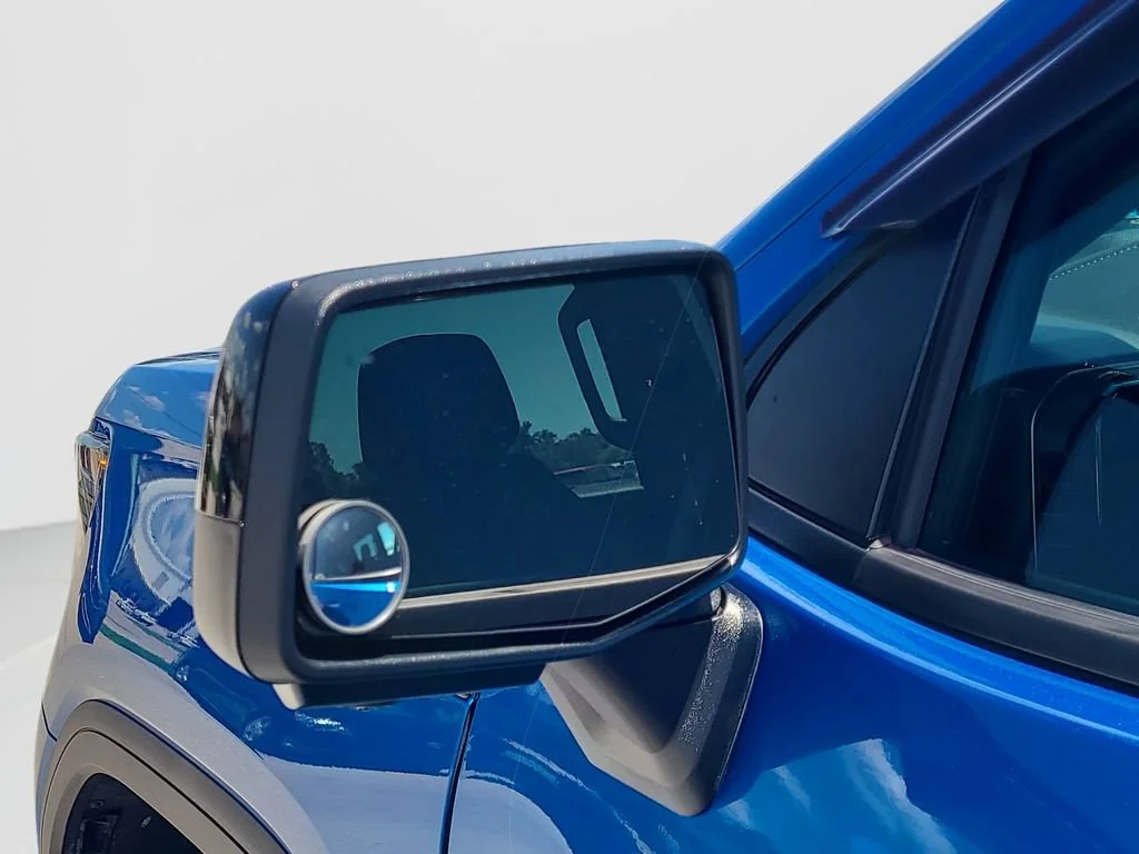 Used 2024 Dynamic Blue Metallic GMC Elevation image 25