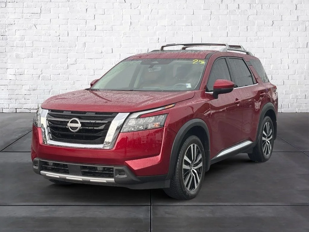 Used 2025 Red Nissan Platinum image 2