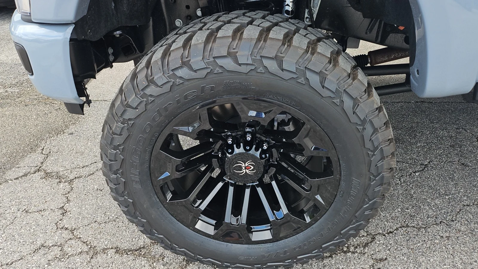 New 2026 Glacier Gray Metallic Tri-Coat Ford Black Widow 4WD image 5