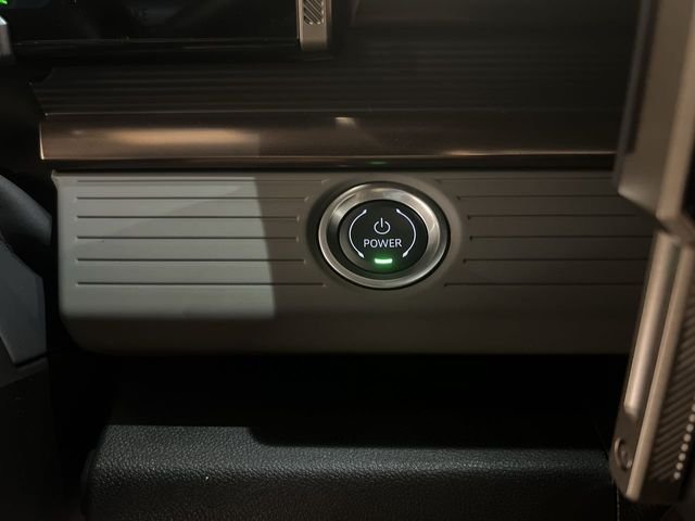 2025 GMC HUMMER EV 2X - Photo 16