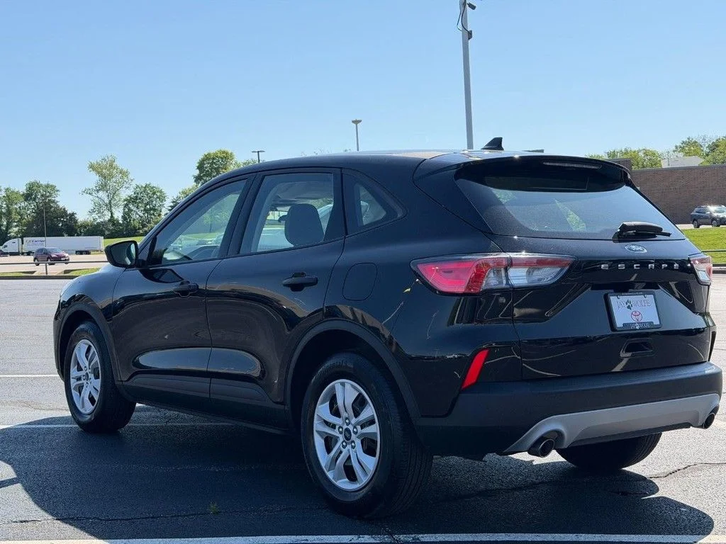 2022 Ford Escape S - Photo 17