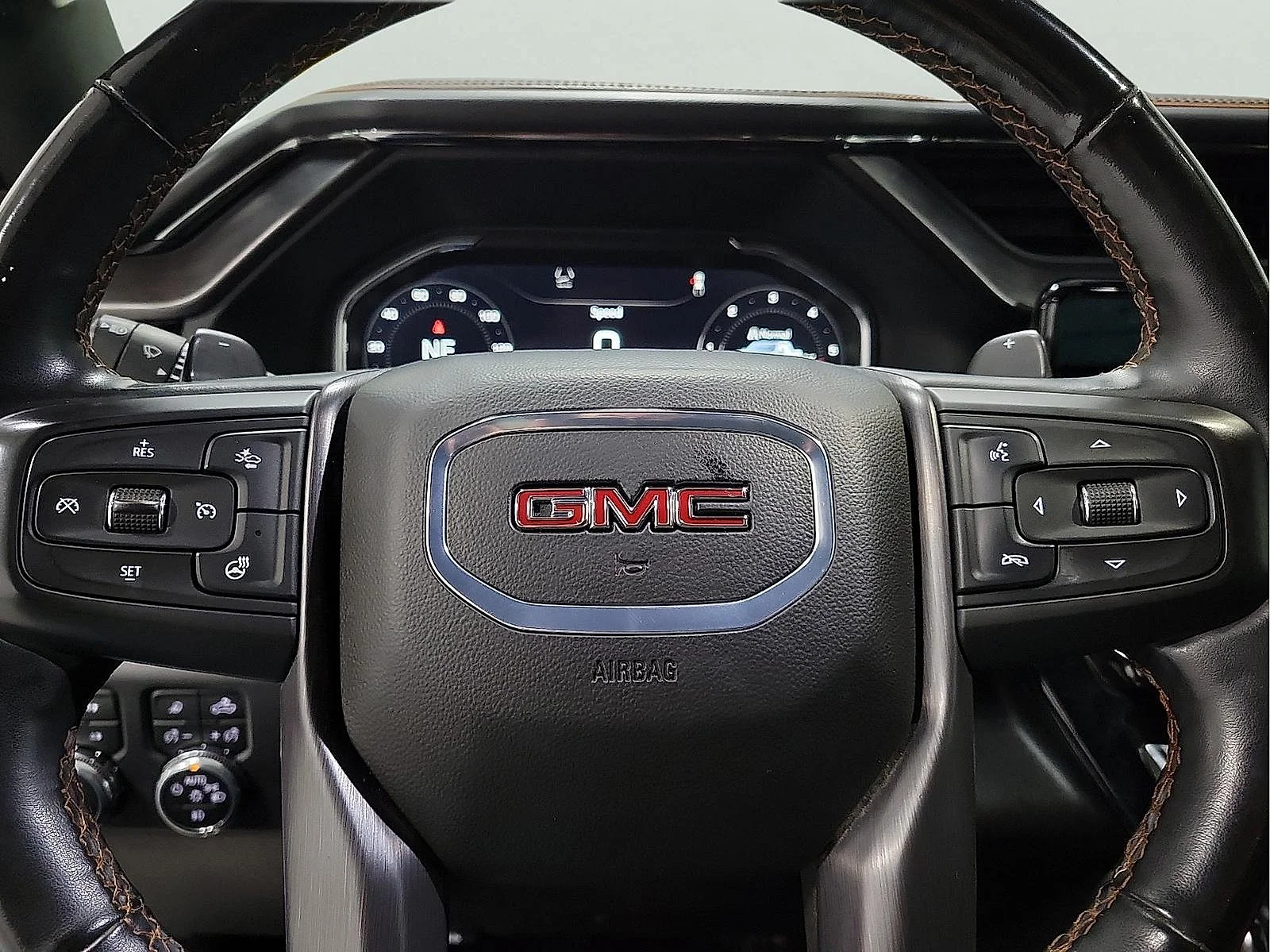 Used 2024 Sterling Metallic GMC AT4 image 17