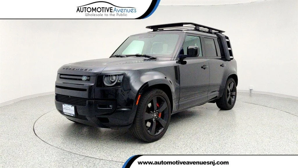 2023 Land Rover Defender X's photo