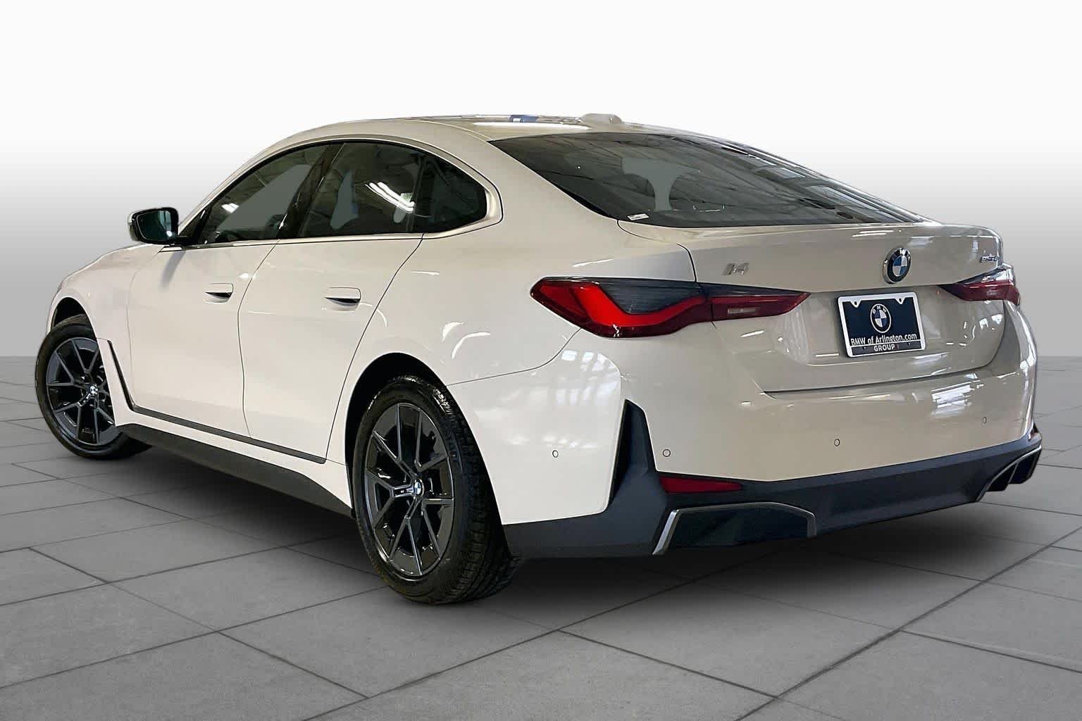 New 2026 Alpine White BMW eDrive40 image 12