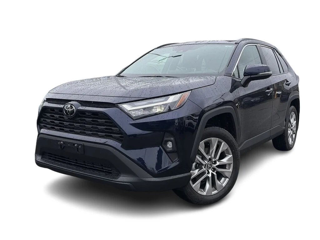 Used 2025 Blueprint Toyota XLE AWD Dilawri Certified   Local BC   1 OWNER image 1