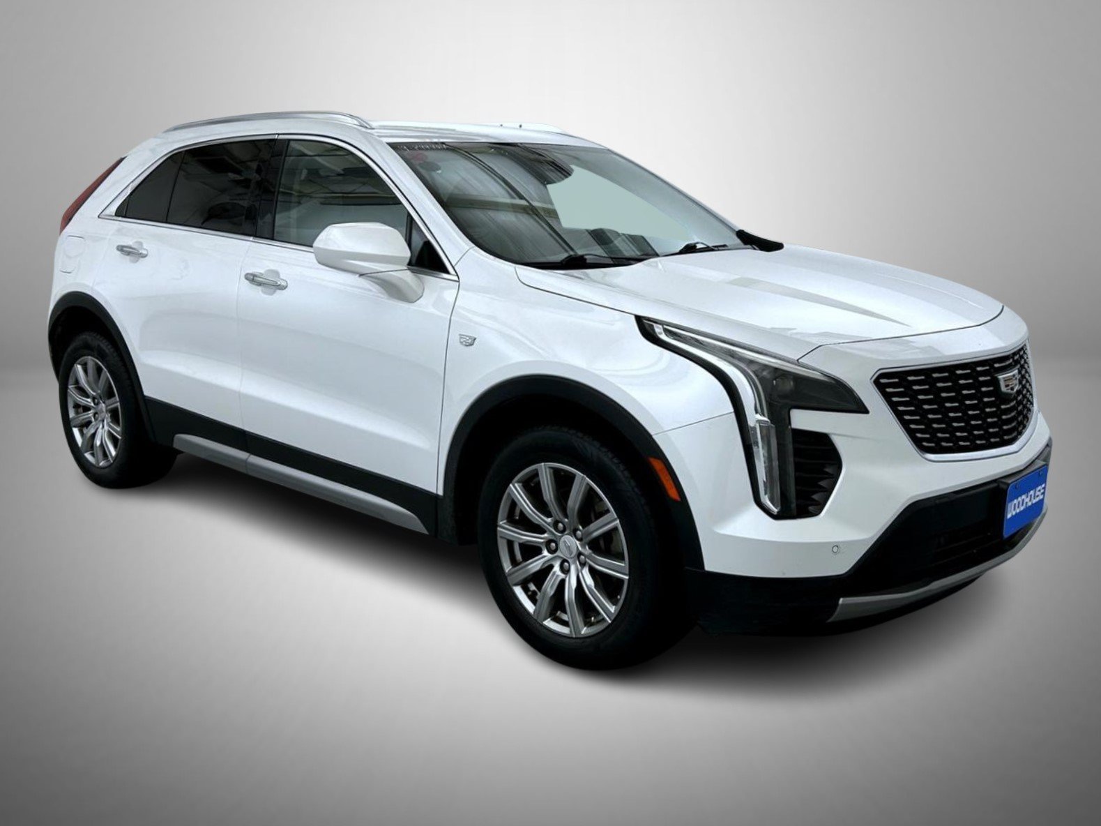 Used 2019 White Cadillac Premium Luxury image 3